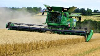 Australia on course for bumper grain harvest