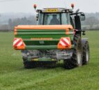 Farmers urged to use inhibitor when applying urea fertilisers this spring