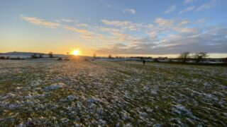 UK cold weather alert extended to Wednesday