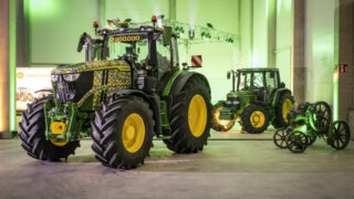 JD celebrates its two millionth tractor from Mannheim