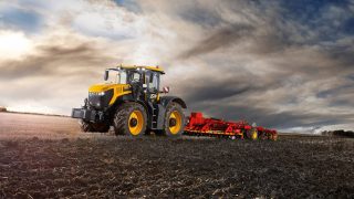 JCB to highlight Fastrac technology at LAMMA 2024