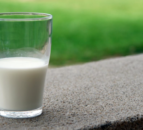 Research: Extra glass of milk could reduce bowel cancer risk