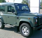 Video: Thieves continue to target Land Rover Defenders