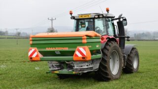 Getting the calibration of your fertiliser spreader right