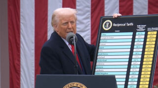 US court blocks Trump imposing global tariffs
