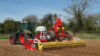 Watch: Pottinger Terradisc well-matched to four-pot Fendt