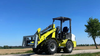 First Fliegl loader leans on  Kaweco-based design