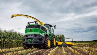 John Deere forage harvesters break the 1,000hp barrier